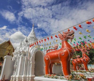 Lamphun and Lampang City Temples Small Group Tour – Full Day - Wat Phra That Hariphunchai: a 9th-century riverside complex in Lamphun