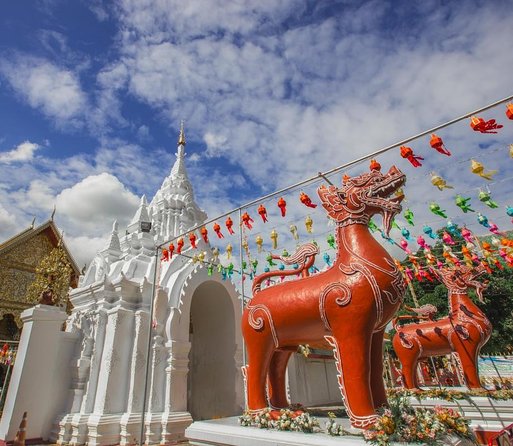 Lamphun and Lampang City Temples Small Group Tour – Full Day - Wat Phra That Hariphunchai: a 9th-century riverside complex in Lamphun