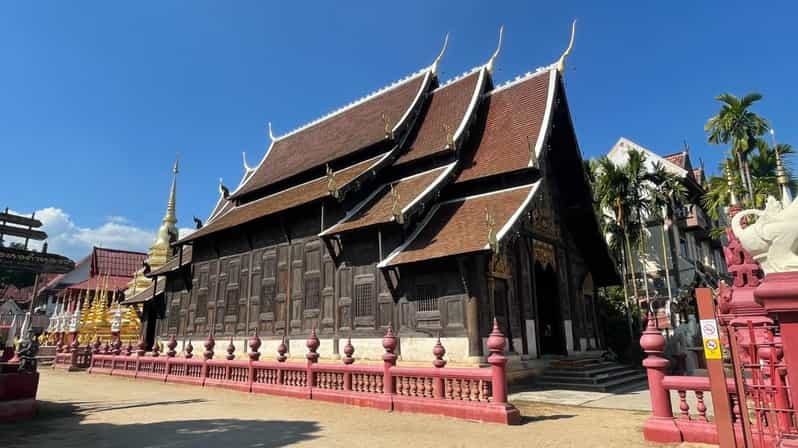 Lanna Heritage Walking Tour: A Journey Through History - Tha Pae Gate: Where the Lanna Story Begins