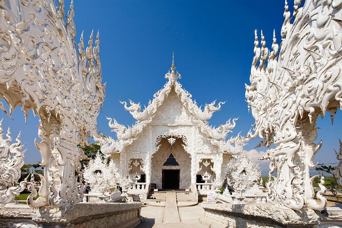 Long Neck Village, White & Blue Temple, Black House Day Tour From Chiang Mai - Why This Chiang Mai to Chiang Rai Day Trip Works So Well