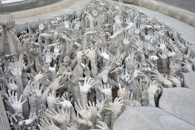 Long Neck Village, White & Blue Temple, Black House Day Tour From Chiang Mai - Wat Rong Khun (White Temple): Art-Temple Energy and the Dress-Code Checklist