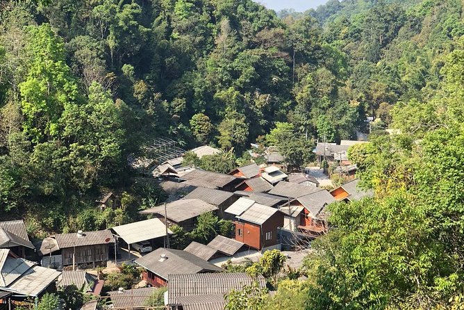 Lost in Chiang Mai - Secret Village, Hot Spring & Waterfall - A Cultural Therapy - Stop 1: Mae Kampong Village and the Slow-Morning Viewpoints