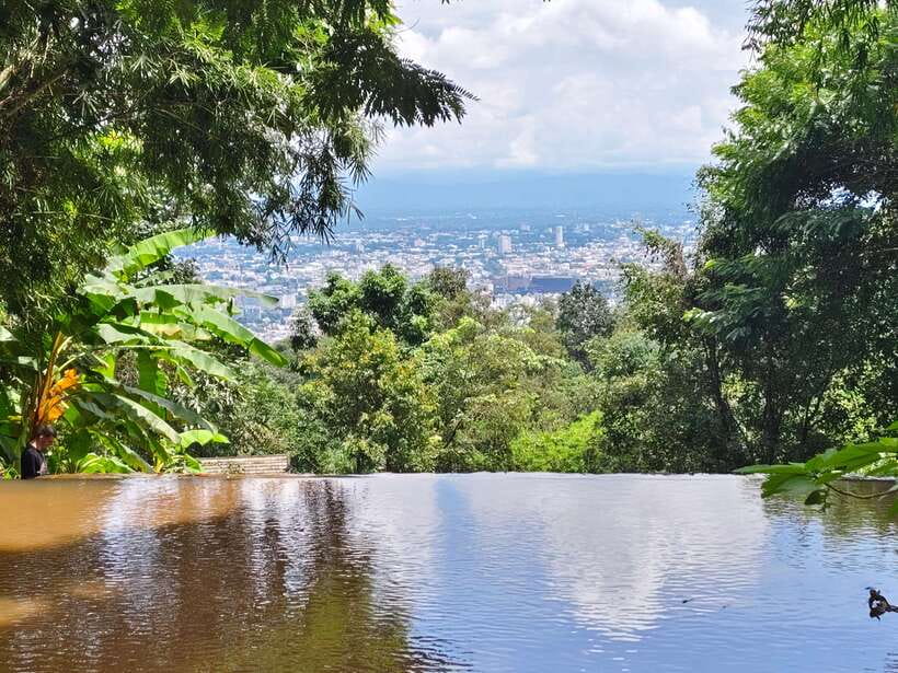 Monk trails hike, Wat Phalat, Monk chanting, Wat Doi Suthep. - Monk trails at 3:20 pm: why this timing feels smart