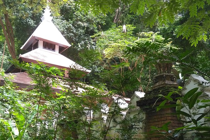 No.1 Chiang Mai: 3-Hour Monk Trail Hike to Wat Doi Suthep & Palad - Small Group Guides: Why You’ll Feel Looked After on the Climb