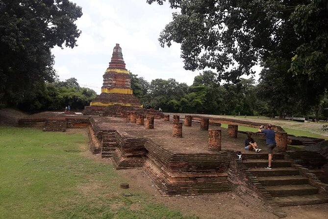 No.1 Chiang Mai: 4-Hour ancient city "Wiang Kum Kam" Cycling Tour - Lunch with Thai-style flavor and real vegan options