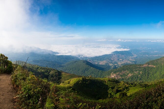 One day Doi Inthanon & Trekking at Pha Dok Siew - Two Hours to a Standing Waterfall: relax and rinse under fresh water
