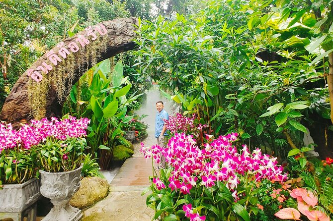 Private 3 Day Chiang Mai and Chiang Rai Tour - Day 2: Thaton temple views, Doi Tung Royal Villa gardens, and the Myanmar border vibe