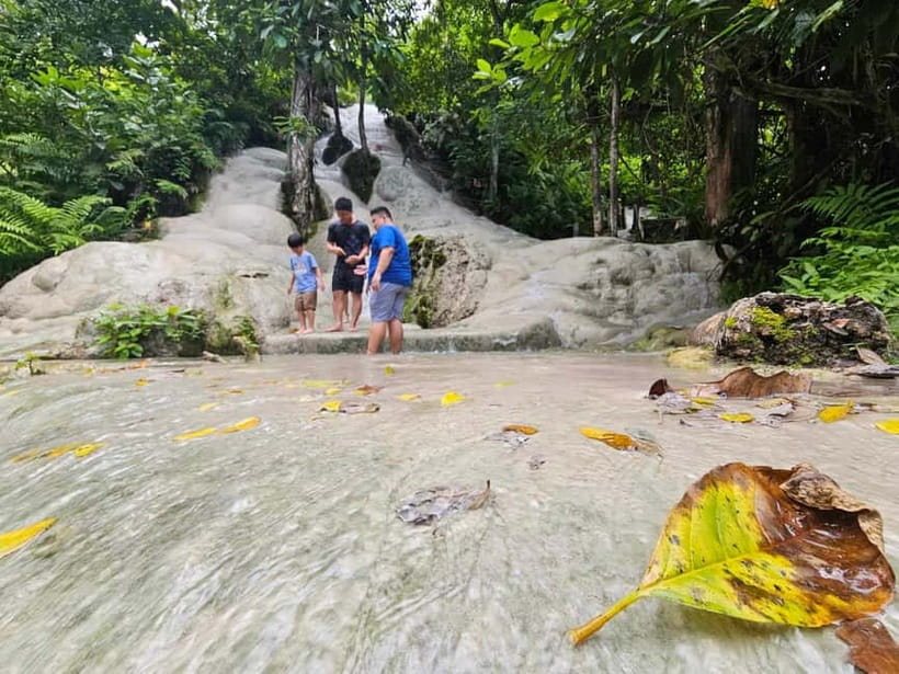 Private : Sticky Waterfall & Secret Temple & Karen Village. - Secret Temple in the forest cave: calm meditation, big-day beauty