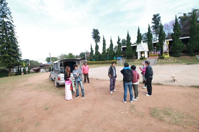 Private-Tour Doi Suthep Temple and Khun Chang Kien Village Half-Day - The open-truck ride to Khun Chang Khian: part of the experience, part of the reality