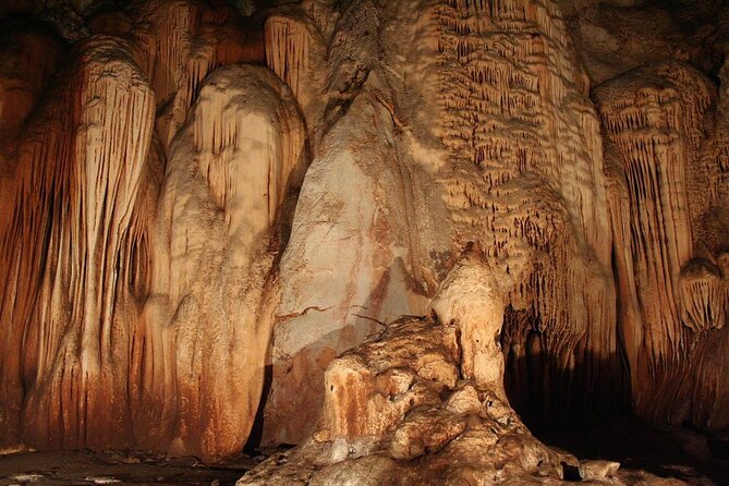 Private tour] Perfect day! Sticky waterfall + ChiangDao Cave + Wat BandenTemple - Key Things You’ll Notice on This Route