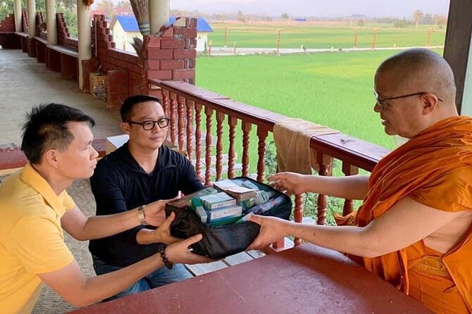Talk to Buddhist monk & craft work in temple - Who should book this monk-and-silver tour