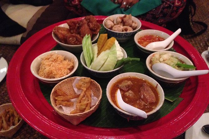 Traditional Khum Khantoke Dinner & Dance Show at Chiang Mai with Return Transfer - Getting There at 7:00 pm: Pickup, Transfers, and a Sensible Backup Plan