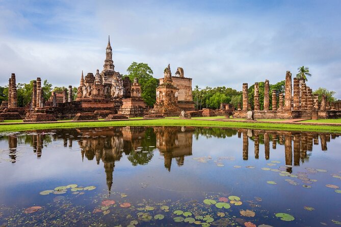 Unseen Sukhothai Province 2 Days 1 Night Private Tour - Guide Tong and the calm comfort factor in a private car