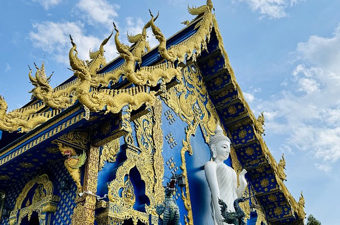 Visit Chiang Rai Temples and Lalitta Cafe from Chiang Mai - Wat Rong Khun: the White Temple’s modern art obsession