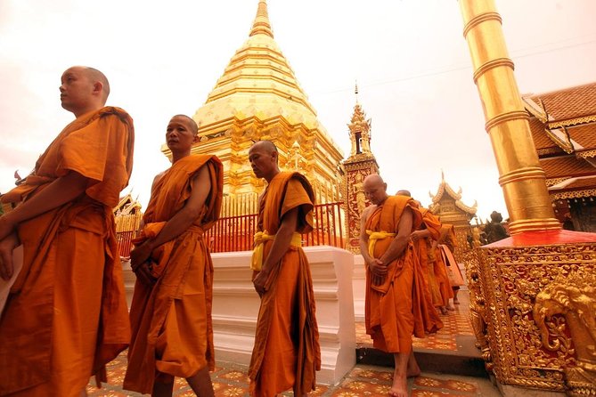Wat Umong and Doi Suthep Temples Evening Tour - What happens at the Jadjan by Ko Dang restaurant stop